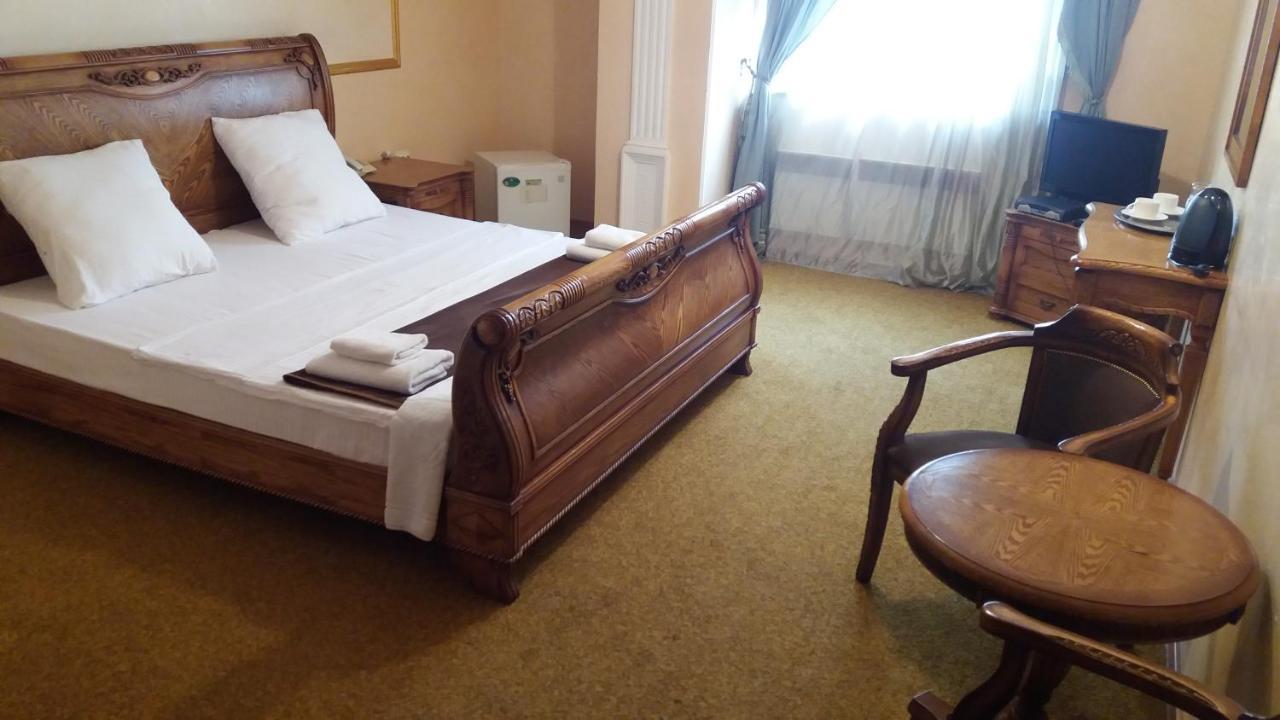 Saryarka Hotel Astana Ngoại thất bức ảnh